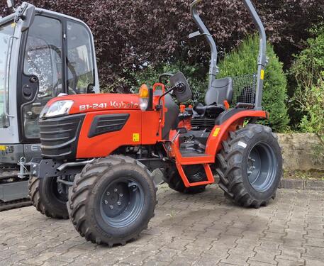 Kubota B1-241 D