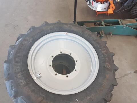 Sonstige 320/85R28 JXU T5000