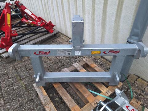 Fliegl FRONTLADERADAPTER FÜR GERÄTE