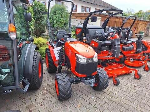 Kubota B2-261 H ROPS