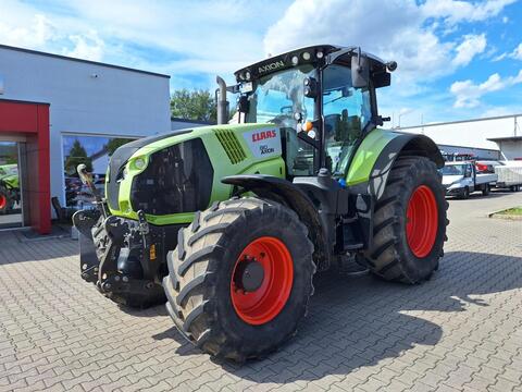 Claas AXION 810