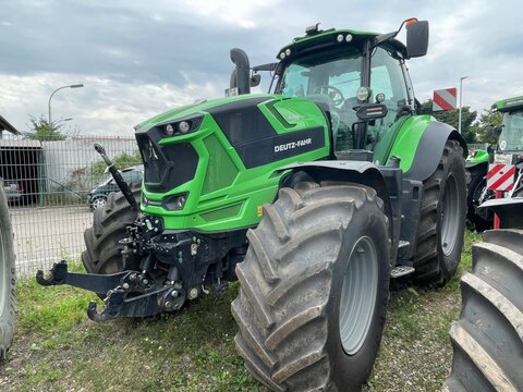 <strong>Deutz-Fahr Agrotron </strong><br />