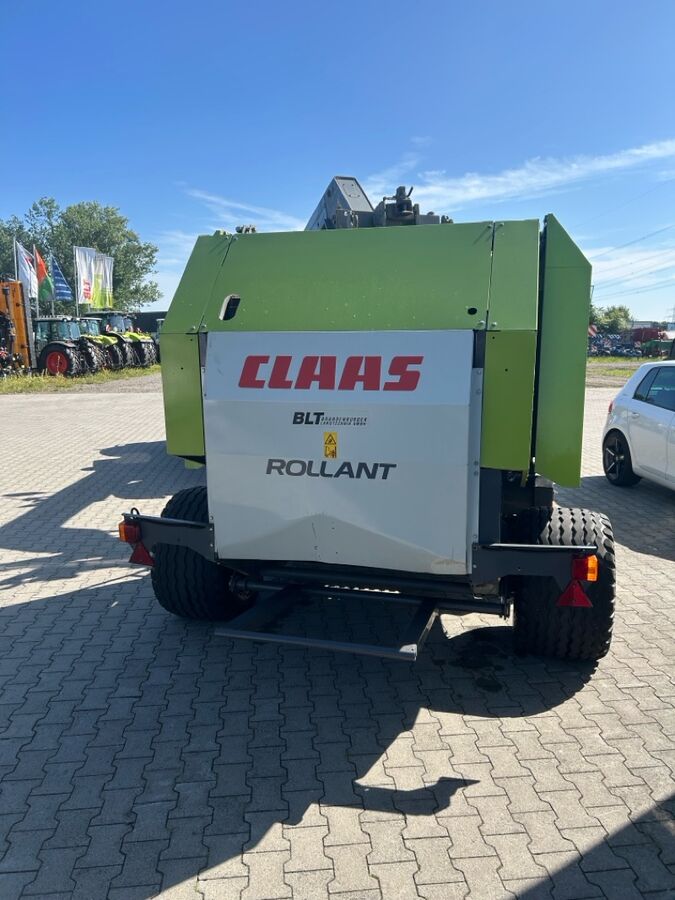 Claas Rollant 340  3