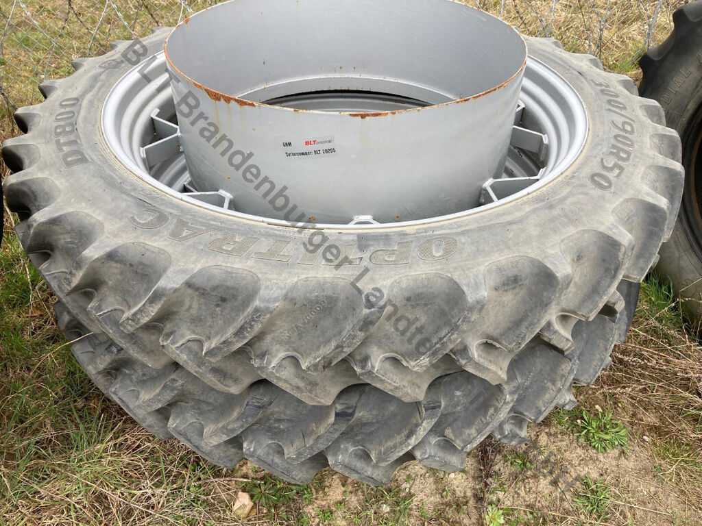 Good Year 300/90R50 1