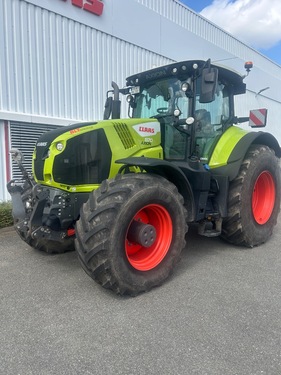 CLAAS Axion 870