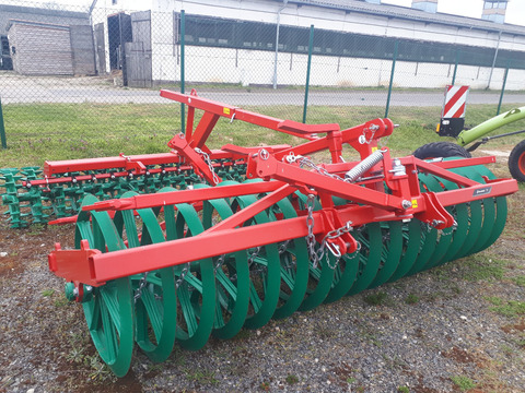 Kverneland WP 902– 330