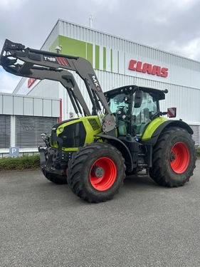 CLAAS Axion 870 