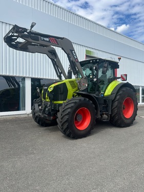 CLAAS Axion 870