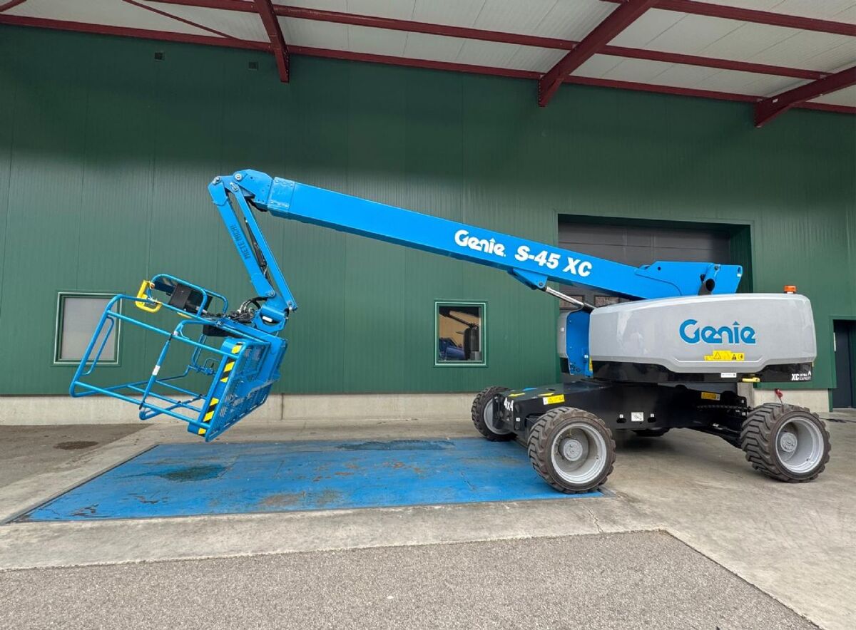 Genie S-45 XC 3