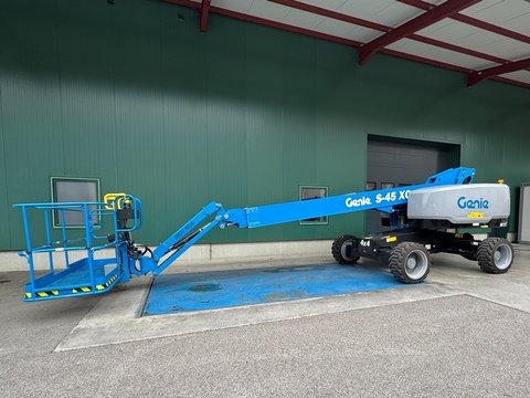 Genie S-45 XC