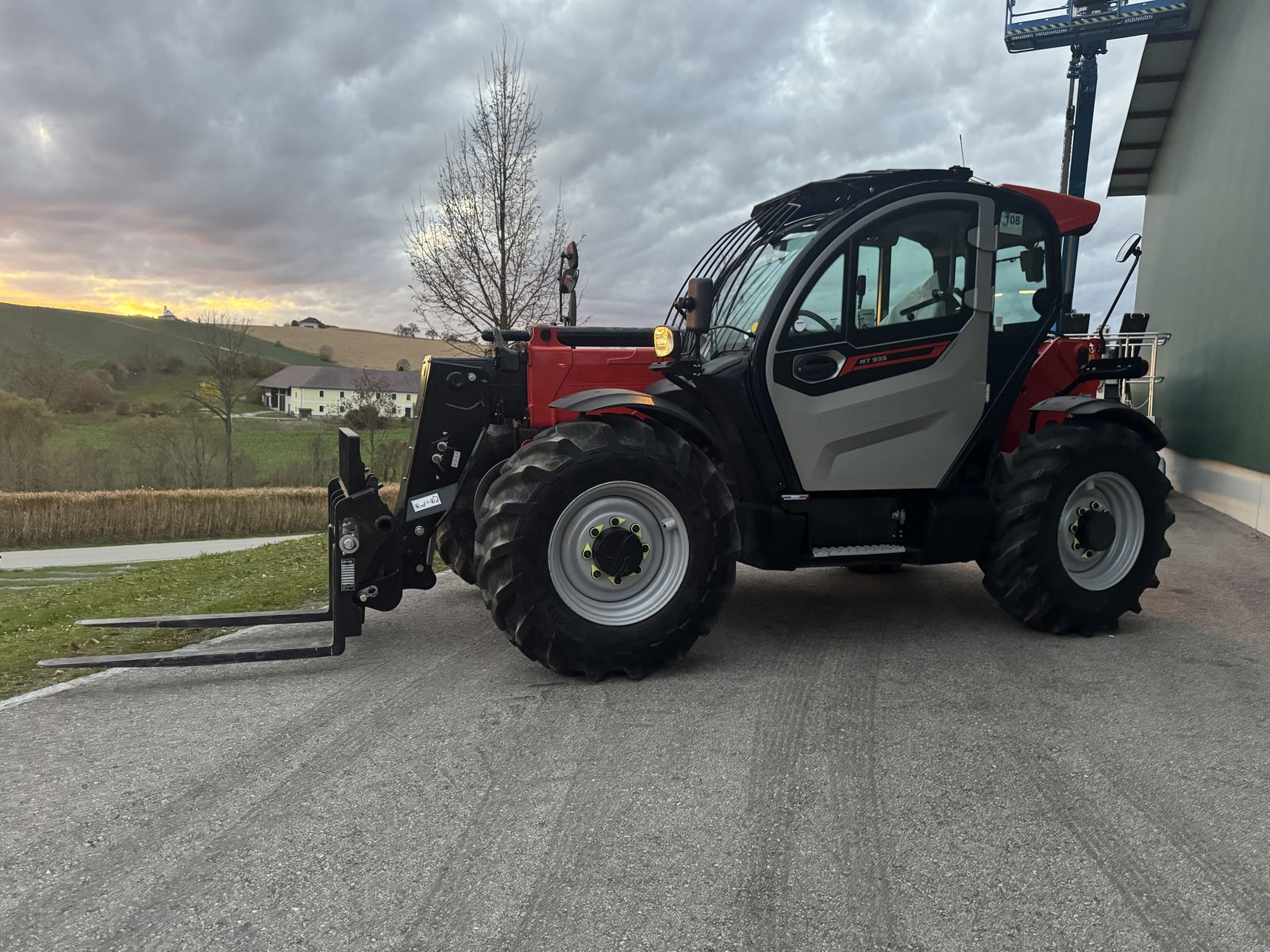 Manitou MT935 1