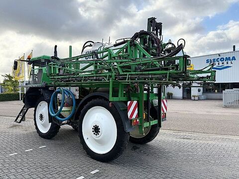 CHD Z2524 Zelfrijdende Veldspuit 2