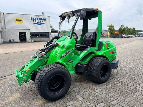 Avant 755i TDS Stage V Shovel