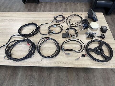 GFX-750 / New Holland FM-750 GPS 3