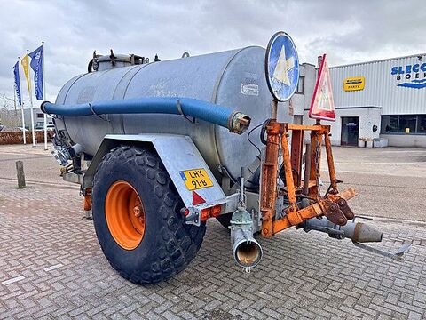 7000 Watertank / Mesttank 2