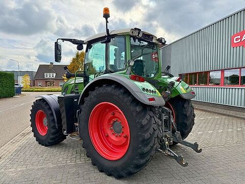 Fendt 724 Vario S4 Profiplus 2