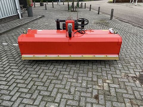 K600-240 Veegmachine 3