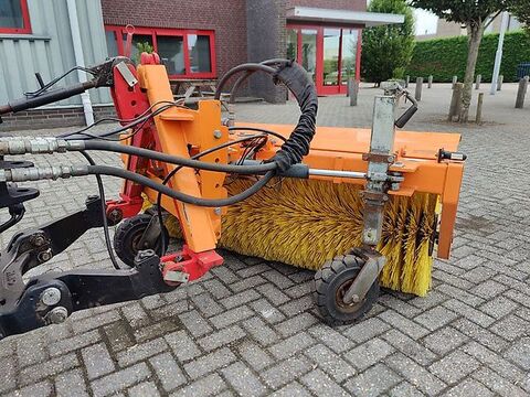 HF1600S Veegmachine 3