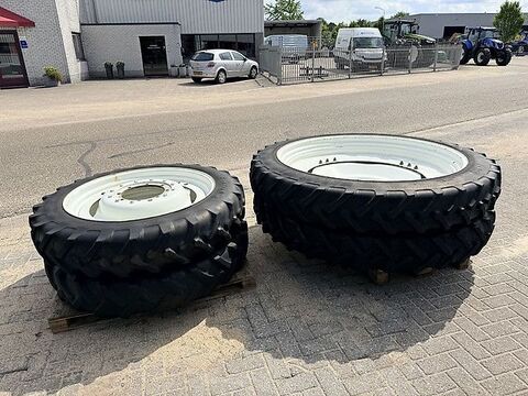 Sonstige Cultuurwielen 270/95R54 (11.2R54) NH TS