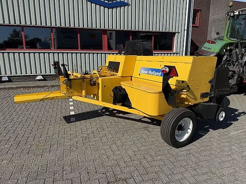 New Holland BC5060 Mini Balenpers 3