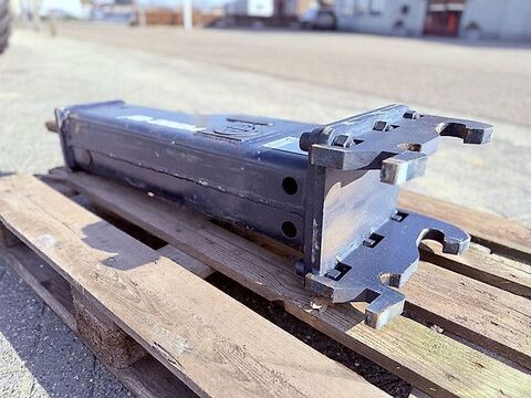 SH 200 M  Sloophamer 1500 / 3000 kg 2