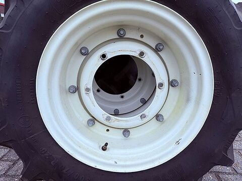Mitas 420/70R30 & 300/70R20  Compl wheel 3