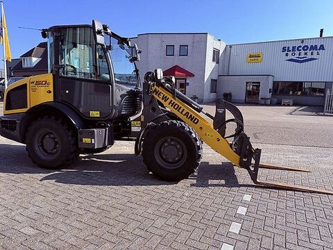 New Holland W50 TC Wiellader 3
