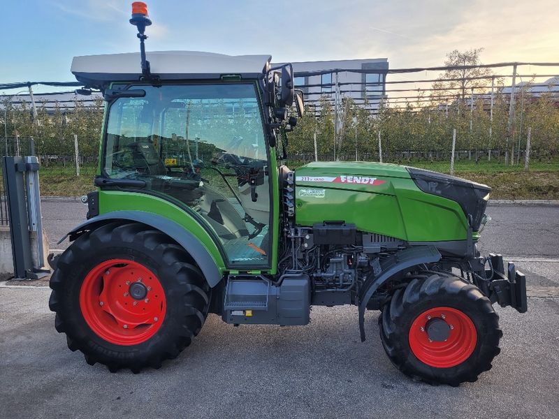 Fendt 211 Vario V/F/P (Gen3) 3