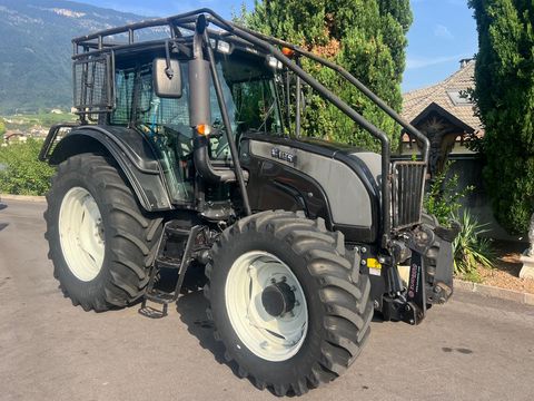 Valtra N141 - GB244