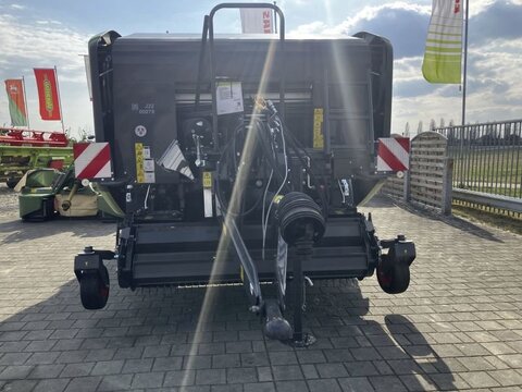 Claas ROLLANT 630 RC UNIWRAP 2