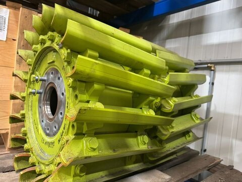 <strong>CLAAS 42 MESSERTROMM</strong><br />