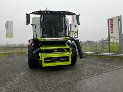 Claas TRION 650 2