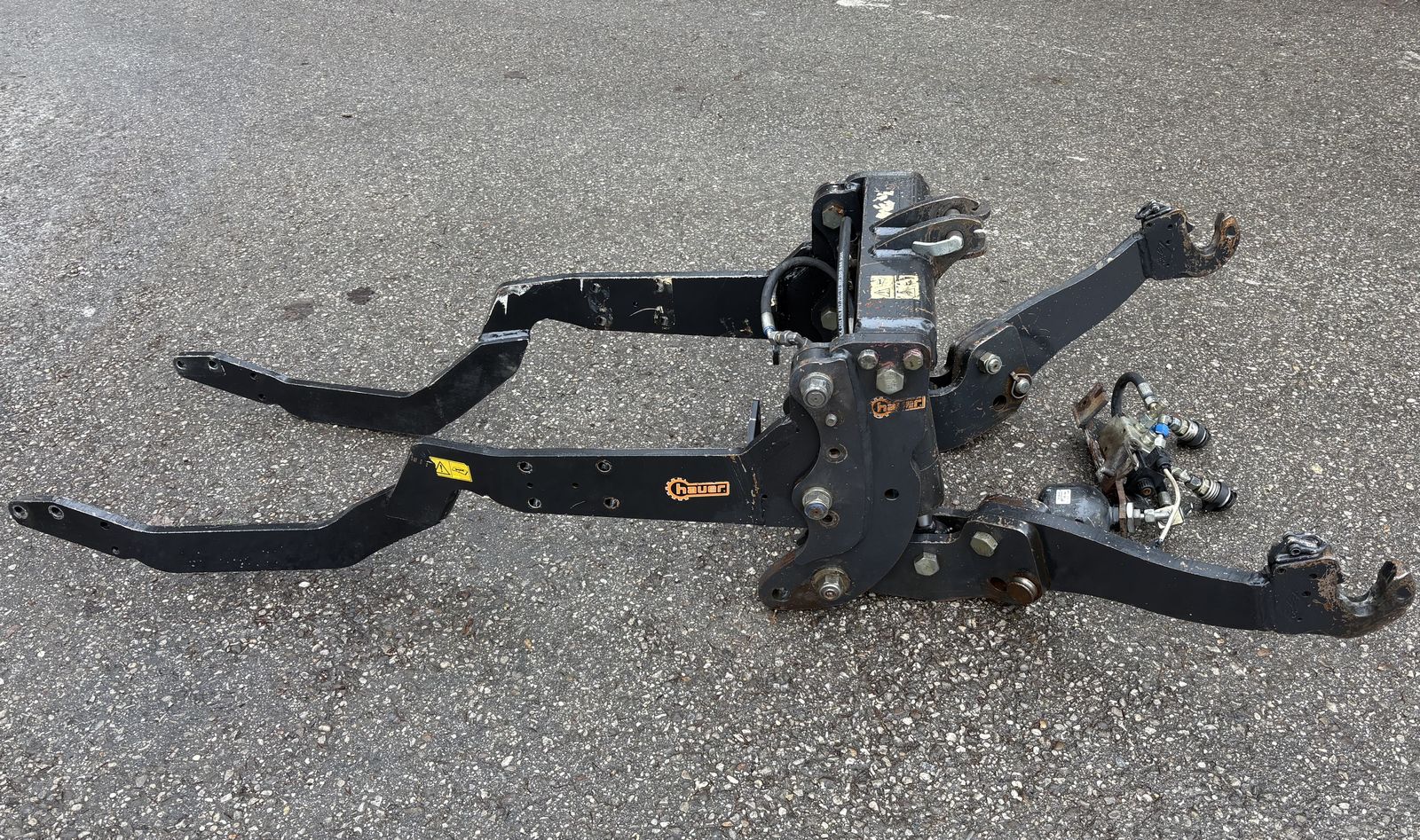 Hauer Fronthydraulik  2