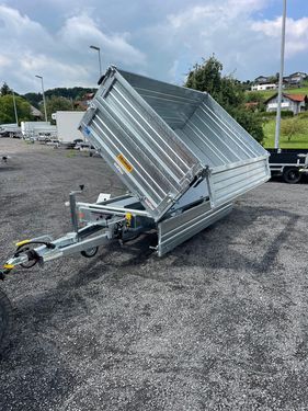 Humbaur HTK 2700.27 Pro Steel mit Stahlwänden und Elektr