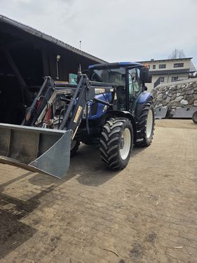 New Holland TS100A