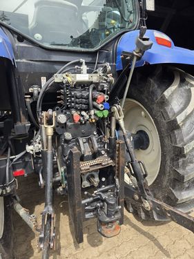 New Holland TS 100a
