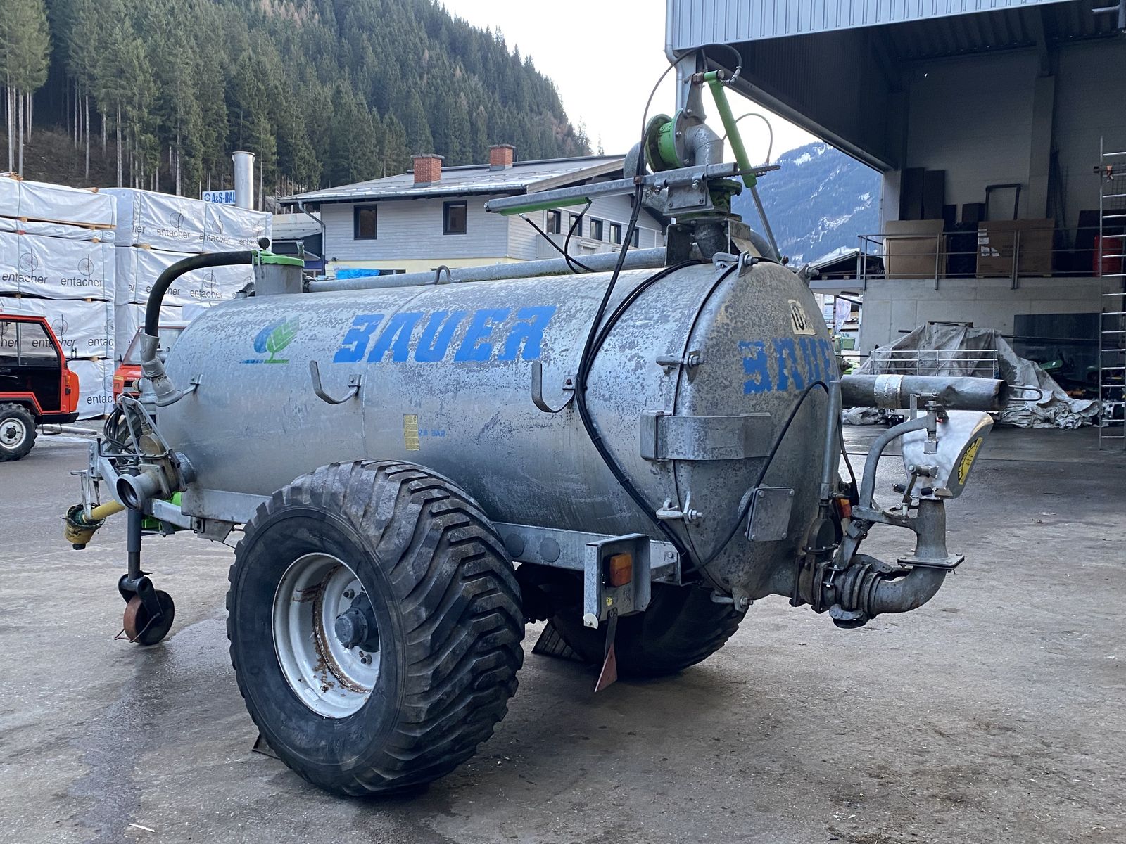 Bauer Hochdruck Güllefass 3