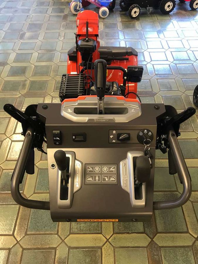 Husqvarna ST424 **LAGERABVERKAUF** 3