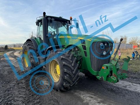 John Deere 8230