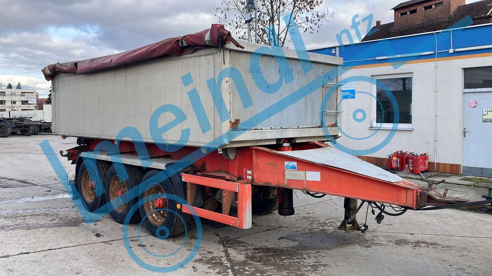 Tridem Muldenkipper 1