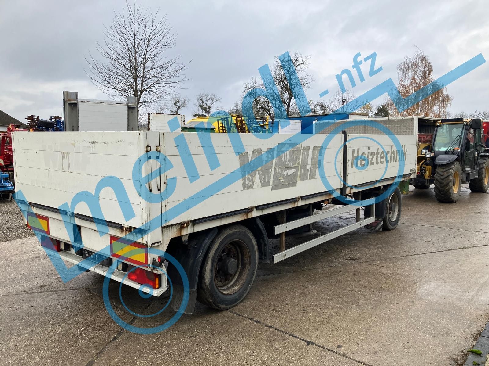 2 Achs Plateau Anhänger 2