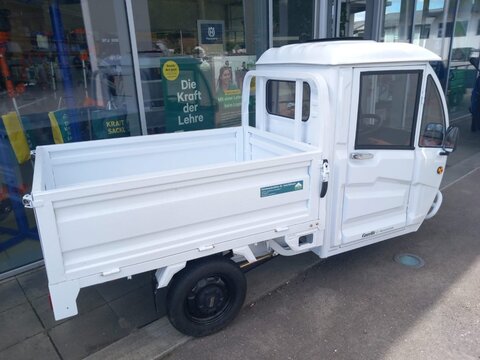 Sonstige LDR-Cabino mit geschlossener Kabine u. Lenkrad,
