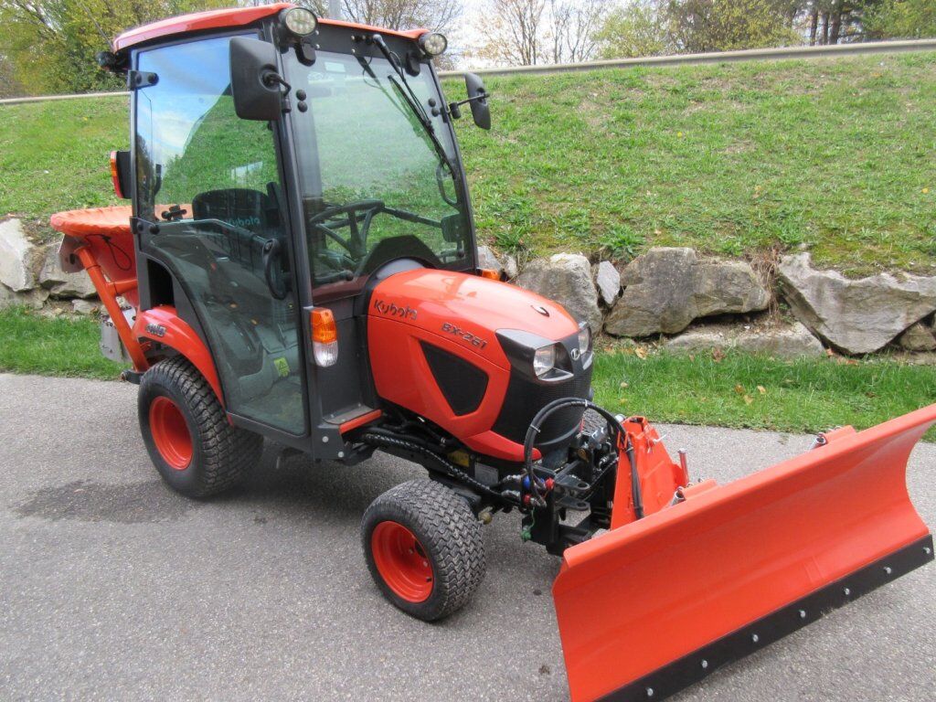 Kubota BX 261 mit Kabine 1