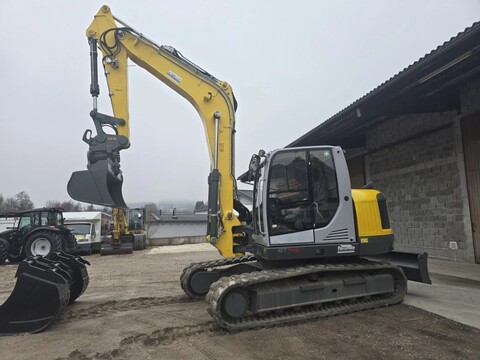 Hydraulikbagger ET145 2