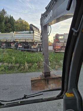 4369-cba1e319e78908f615d773c951ca2e80-6099449