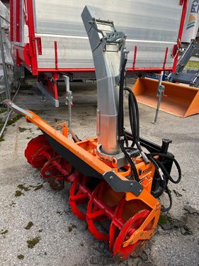 Weidemann Cerrruti Schneefräse