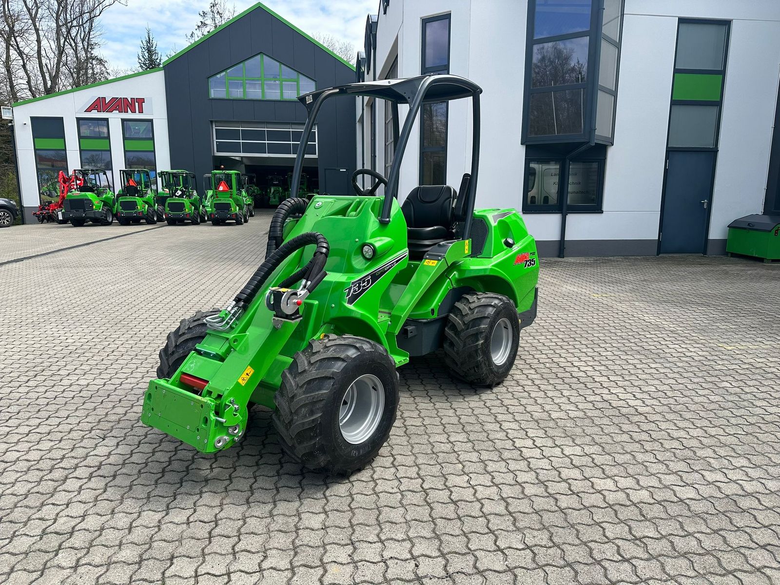 Avant Avant 735 Multifunktionslader  1