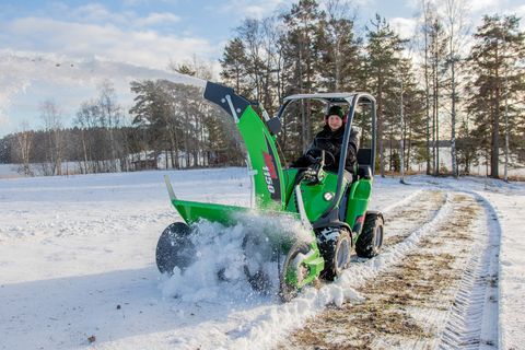 Avant Avant 225 mit Beheizter Kabine