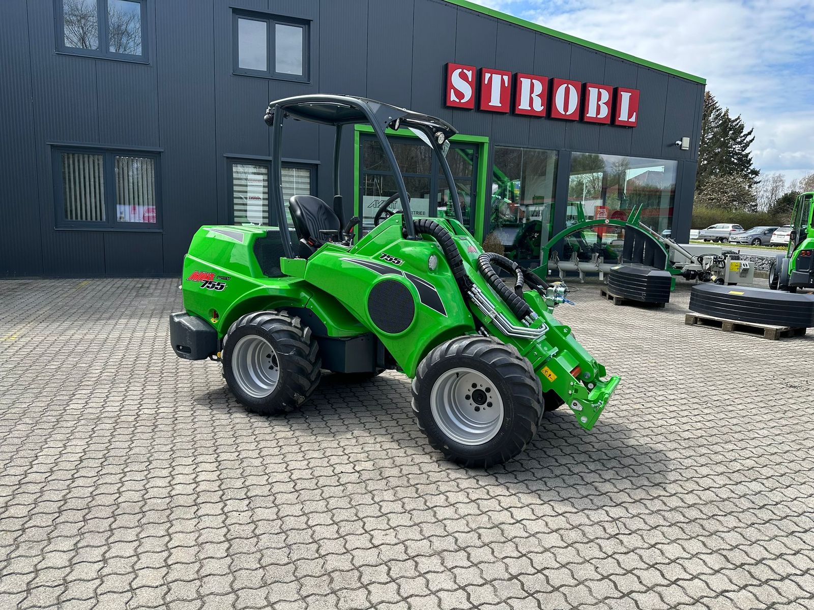 Avant Avant 755i Multifunktionslader 1