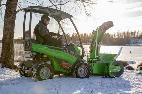 Avant Avant 225 mit Beheizter Kabine - AKTION